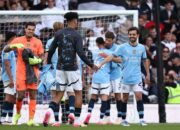Manchester City menutup musim 2024-2025 dengan kemenangan 2-0 atas Fulham dan membuat mereka mengamankan peringkat ketiga di klasemen akhir Liga Inggris.