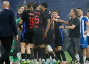 Hansi Flick Dipuji Usai Bawa Barcelona Juara La Liga Tanpa Ricuh