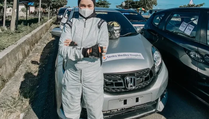 Ibu Rumah Tangga Svita Eka Unjuk Gigi di Drag Race 2025