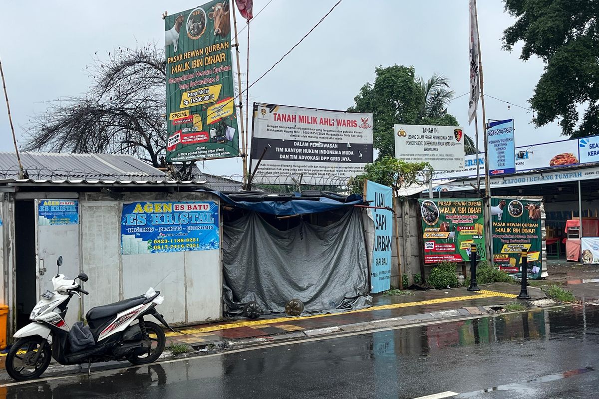 Plang GRIB Jaya yang sempat dipasang di lahan milik BMKG. (DOK. Humas Polda Metro Jaya )