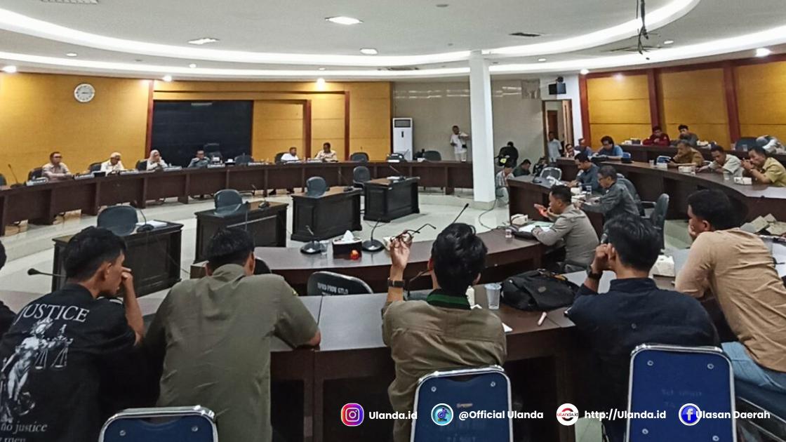 Rapat komisi 1 dprd provinsi gorontalo tindak lanjut tuntutan masa aksi demontran selasa, 20 mei 2024
