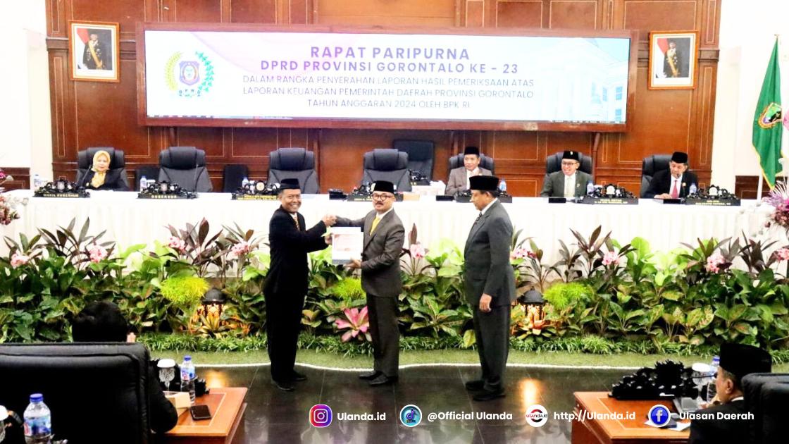 Ketua DPRD Provinsi Gorontalo, saat menerima Laporan Keuangan Pemerintah Daerah (LKPD) Tahun 2024. (Fhoto : dok. istimewa Humas deprov)