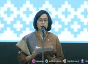 Menteri Keuangan Sri Mulyani melantik Letnan Jenderal Djaka Budi Utama, perwira aktif yang sebelumnya menjabat sebagai sekretaris utama Badan Intelijen Negara (BIN) sebagai Direktur Jenderal Bea Cukai pada Jumat (23/05).