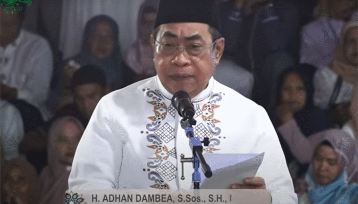 Walikota Gorontalo Hi. Adhan Dambea saat memberikan sambutan pada Istighosah dan Pidato Kebangsaan. Kamis, 22 /05. (fhoto:dok_ist Humas)