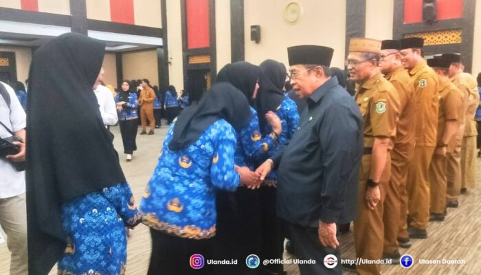 Tegaskan Disiplin ASN, Wali Kota Gorontalo Minta Maaf Saat Lantik 142 PPPK