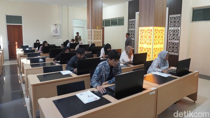 Ilustrasi UTBK (Foto: Aujana Mahalia/detikJatim)