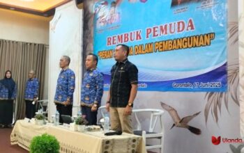 Sekretaris Komisi IV Ghalieb Lahidjun saat menjadi pemateri pada acara rembuk pemuda di mana cafe selasa, 17 juni 2025