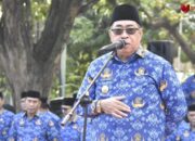 Walikota Gorontalo Adhan Dambea, saat memimpin apel korpri, selasa 17 juni 2025/fhoto:humas