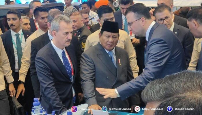 Presiden Prabowo Tegur Anggota Paspampres saat Pembukaan Indo Defence 2025
