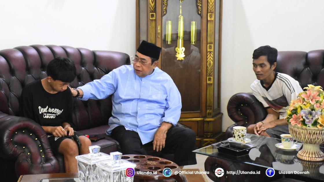 Walikota Adhan Dambea sekolahkan anak eks badut jalanan gunakan biaya pribadi (fhoto:dok.humas)