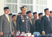 Ketua dprd provinsi gorontalo bersama forkopimda saat upacara peringatan hari lahir pancasila 1 juni 2025 di halaman rudis gubernur gorontalo. Senin, 2 Juni 2025 (fhoto:ferdi.humas)