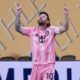 Bintang Inter Miami Lionel Messi melakukan selebrasi usai mencetak gol dalam laga Grup A Piala Dunia Antarklub melawan Porto, Jumat, 20 Juni 2025. (c) AP Photo/Mike Stewart