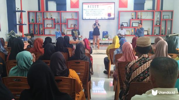Reses Aleg Deprov Venny Anwar di desa Lamahu Kecamatan Bilato, Kabupaten Gorontalo, pada Kamis, 26/06 (Fhoto:dok.Ulanda.id)
