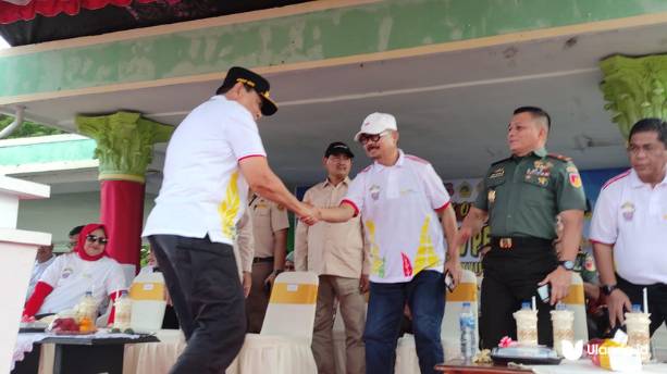 Ketua Dprd Thomas Mopili saat menghadiri Road To Penas yang digelar di Gor David Tony, Kamis 26/06 (Fhoto: Dok. Ulanda.id)