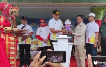 Resmi Gusnar Ismail resmikan road to penas 2026 hari ini di Gor David Tonny, Kamis, 26/06 (Fhoto: Dok. Ulanda.id)