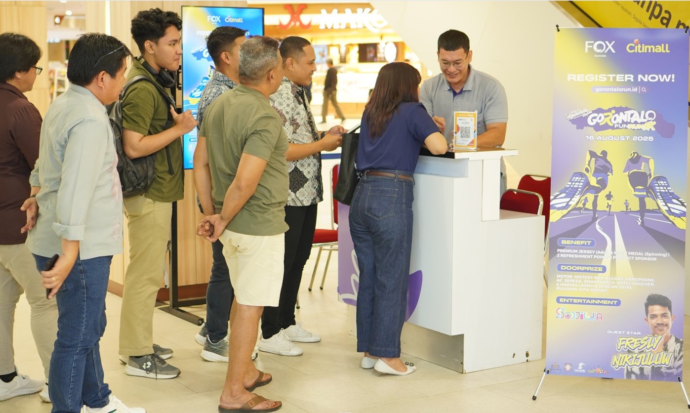 Suasana pendaftaran Gorontalo Fun Run 5K di Citimall Gorontalo semakin ramai. Event ini dijadwalkan berlangsung 14–16 Agustus 2025. Foto: Hotel FOX
