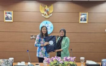 Anggota Dprd Provinsi Gorontalo Femmy Udoki saat temui Dewan Pers, Jumat,11 Juni 2025 (Foto. Ist)