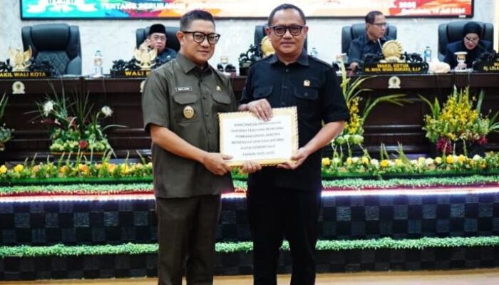 Pemkot Gorontalo Ajukan RPJMD 2025–2029 dan Perubahan APBD ke DPRD