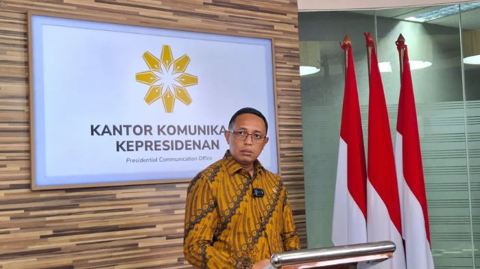 Kepala Kantor Komunikasi Kepresidenan (PCO) Hasan Nasbi. (Liputan6.com/Lizsa Egeham)