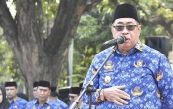 Wali Kota Gorontalo Hi. Adhan Dambea (foto. Dok/Ulanda.id)