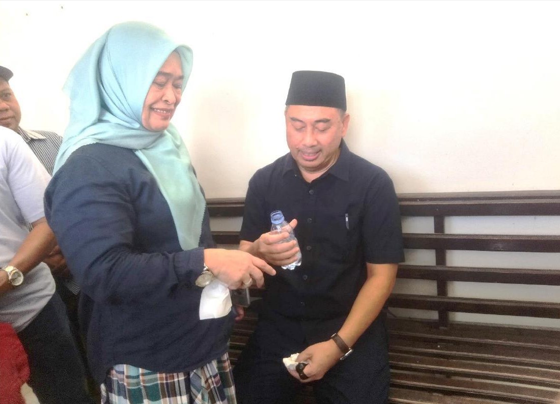 Loly Yunus, sosok tangguh terus mendampingi mantan Bupati bone bolango Hamim Pou (Foto: Ist. Fazrian/Ulanda.id)