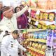 Wali Kota dan Bupati saat meninjau produk UMKM lokal di gerai Alfamart (Foto: Ist)/Ulanda.id