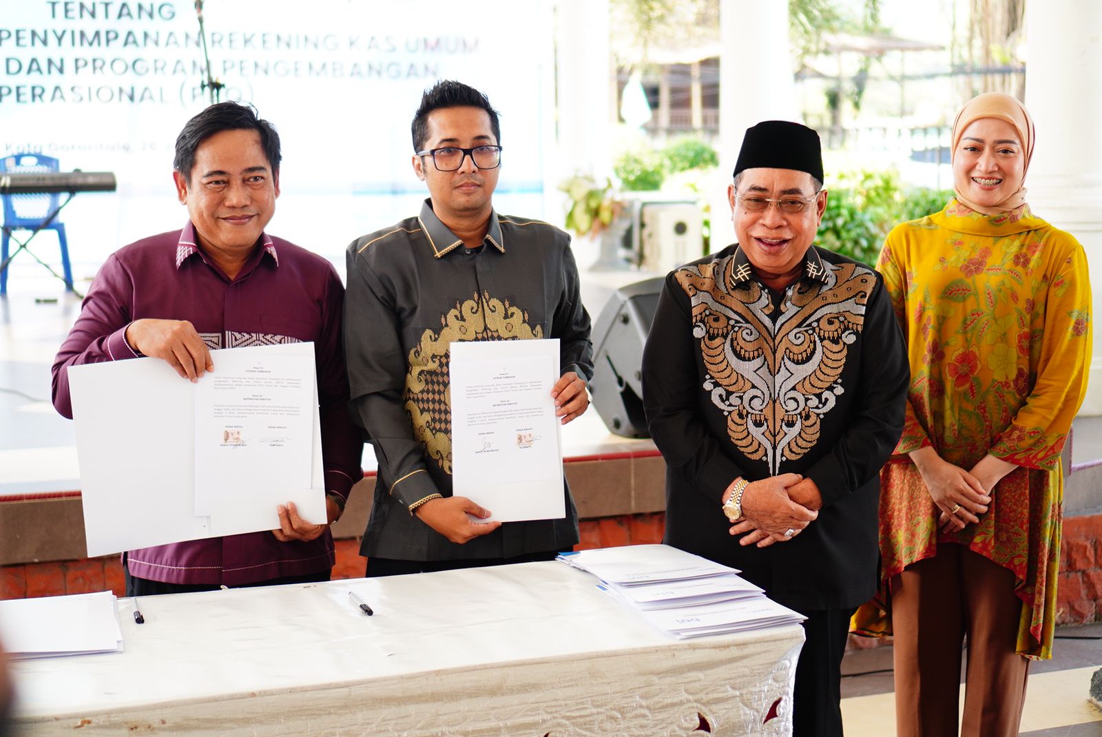 Pemerintah Kota Gorontalo resmi memindahkan Rekening Kas Umum Daerah (RKUD) dari Bank SulutGo (BSG) ke Bank Tabungan Negara (BTN). (Foto:Humas Pemkot)