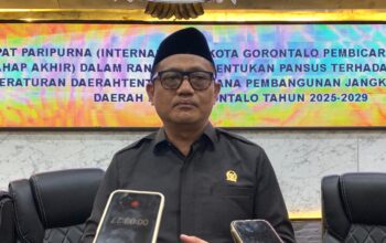 Ketua DPRD Kota Gorontalo, Irwan Hunawa (Foto:Novita/Ulanda.id)