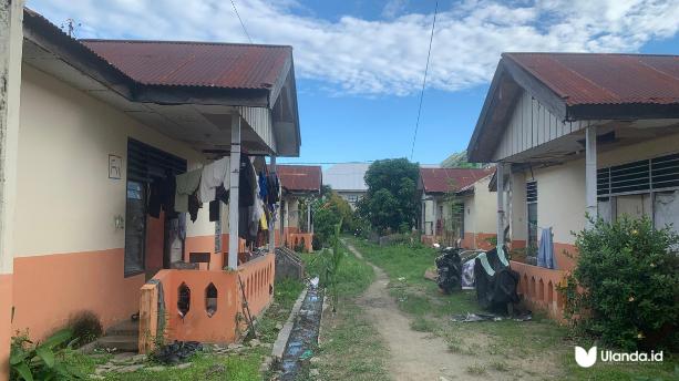 Bagian dalam dari Asrama Putri UNG