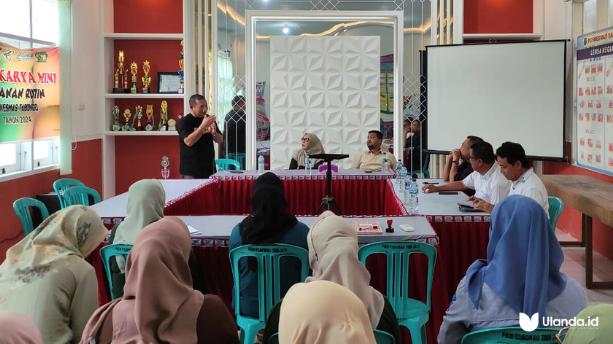 Komisi IV Deprov saat berkunjung ke puskesmas tabongo, sabtu, 5 juli 2025. (foto: Ist/Ulanda.id)