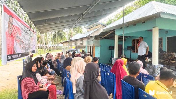 Wakil Ketua DPRD Provinsi Gorontalo, La Ode Haimudin, menyerap langsung aspirasi masyarakat Desa Kramat, Kecamatan Mananggu, Kabupaten Boalemo. (Foto.Ist)