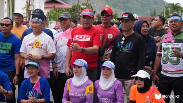Wakil Ketua Deprov Gorontalo Sulyanto Pateda, menghadiri kegiatan pencanangan Pariwisata Gorontalo BERSINAR (Bersih Tanpa Narkoba), Minggu, 6/7 (Foto.Ist)