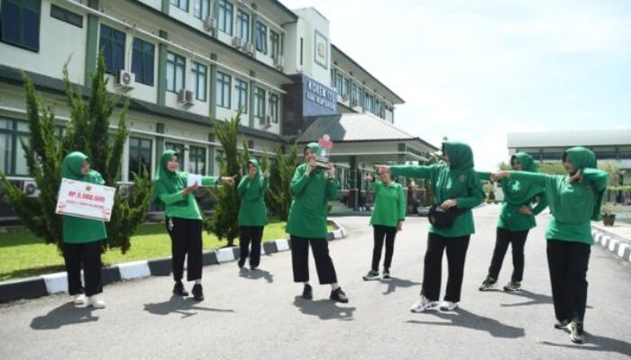 Persit KCK Korem 133 Ajak Ibu-Ibu Hidup Sehat Lewat Senam Bersama