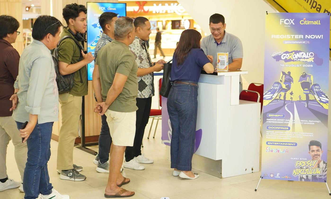 Suasana pendaftaran Gorontalo Fun Run 5K di Citimall Gorontalo semakin ramai. Event ini dijadwalkan berlangsung 14–16 Agustus 2025. Foto: Hotel FOX/Ulanda.id