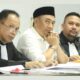 Mantan Bupati Bone bolango Hamim Pou (tengah) bersama kuasa hukumnya (foto.Ist)