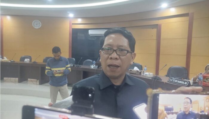 Umar Karim Soroti 21 Ribu Hektare Lahan Sawit Terbengkalai