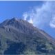 Gunung Merapi di perbatasan Jawa Tengah dan DI Yogyakarta | Foto: Intime