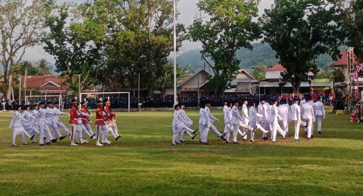 Paskibraka pada saat upacara Hut RI Ke-80 Kota Gorontalo, Minggu,(127/8)/Ulanda.id