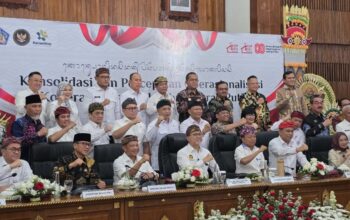 Wakil Gubernur Gorontalo, Idah Syahidah Rusli Habibie, bersama gubernur dan wakil gubernur saat foto bersama Menko pangan Zulkifli Hasan-Foto:ADC/Ulanda.id