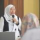 Kadis Kominfo Misnawaty Wantogia saat menyampaikan materi pada kegiatan Sosialisasi dan Evaluasi Pelaksanaan PPID di Lingkungan Pemerintah Kabupaten Bone Bolango yang dilaksanakan, di Ruang Restorasi Kantor Bupati, Rabu (6/8/2025). (F.AKP-Tim Redaksi)/Ulanda.id