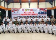 Bupati Ismet Mile Kukuhkan 32 Anggota Paskibraka Bone Bolango 2025