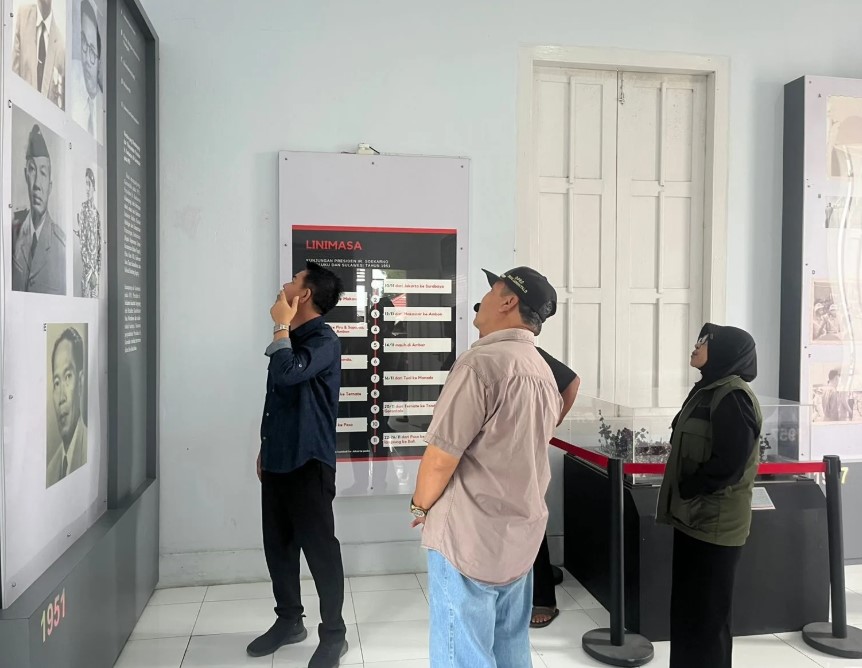 Komisi III DPRD Provinsi Gorontalo melakukan kunjungan kerja ke Museum Pendaratan Soekarno yang berada di Desa Iluta, Kecamatan Batudaa, Kabupaten Gorontalo, Jumat (8/8/2025)-Foto:Ist/Ulanda.id