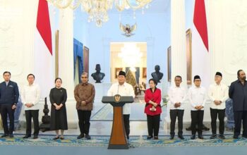 Kehadiran Ketua Umum PDI Perjuangan Megawati Soekarnoputri dan Ketua Umum Partai NasDem Surya Paloh dalam pertemuan yang dipimpin Presiden Prabowo Subianto di Istana Kepresidenan Jakarta, Minggu (31/8/2025), menyita perhatian publik/Ulanda.id