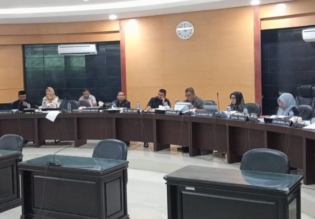 Rapat kerja Komisi IV DPRD Provinsi Gorontalo bersama Biro Pemerintahan dan Kesejahteraan Rakyat (Kesra), Minggu,3/8 (Foto:Ist/Ulanda.id)