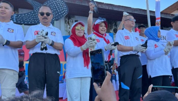 Ketua DPRD Hadiri Pencanangan HUT ke-80 RI di Kawasan Wisata Hiu Paus