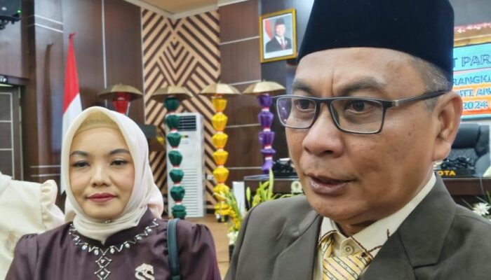 Susanto Liputo Resmi Dilantik Gantikan Hardi Sidiki di DPRD Kota Gorontalo