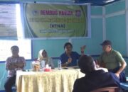 KTNA Kabupaten Bone Bolango menggelar kegiatan Rembug Harian, di kediaman Koordinator Bidang Perikanan, Zulkarnain Sahi, di Pantai Tanjung Nostalgia Desa Huangobotu Kecamatan Kabila Bone, Rabu (10/9/2025. (F.dok. Humas KTNA)/Ulanda.id