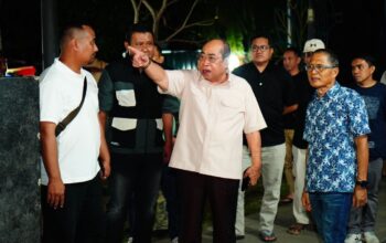 Wali Kota Gorontalo Adhan Dambea saat melakukan pemantauan persiapan kalimadu persiapan pusat kuliner/Ulanda.id
