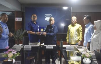 Pemerintah Kabupaten Bone Bolango bersama BPJS Kesehatan Kantor Cabang Gorontalo menandatangani Addendum Nota Kesepakatan dan Rencana Kerja tentang Optimalisasi Program Jaminan Kesehatan Nasional (JKN) yang dilaksanakan di Onato Resto dan Cafe, Kamis (11/9/2025). (F.AKP-Diskominfo)/Ulanda.id