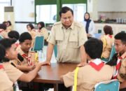Presiden RI Prabowo Subianto melakukan kunjungan perdananya ke Sekolah Rakyat Margaguna, Jakarta, pada Kamis (11/9). Foto: Sekretariat Presiden/Ulanda.id